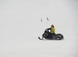 Fototapeta na wymiar snowmobile to the rescue on Copper mountain, Colorado