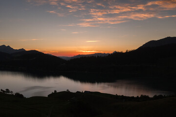 coucher du soleil sur le Lac de Roselend
