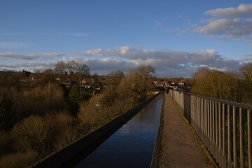 Obraz premium the canal on top of the Pontcysyllte aqueduct 