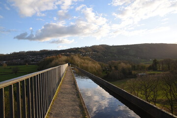 Fototapeta premium the canal on top of the Pontcysyllte aqueduct 
