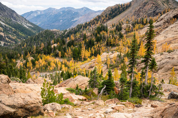 The alpine lakes wilderness with golden larches in the autumn