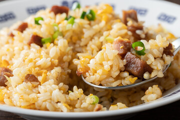 パラ、ふわ、しっとりの美味しいチャーハン