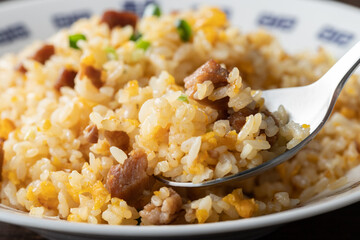 パラ、ふわ、しっとりの美味しいチャーハン