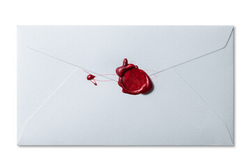 赤いシーリングワックスで封がされた封筒