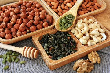 Loose green tea and nuts