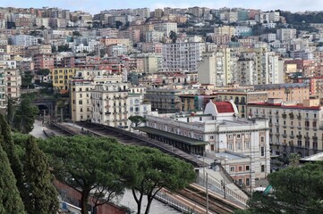 Fototapeta na wymiar Napoli - Stazione di Mergellina dal Parco Vergiliano a Piedigrotta