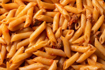 Classiche penne al ragu' di manzo, pasta Italiana