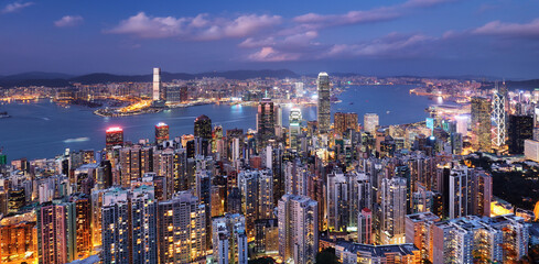 Obraz premium Hong Kong skyline from Victoria peak at night, China