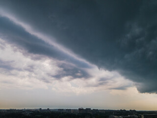 Fototapeta na wymiar overcast stormy clouds over the city