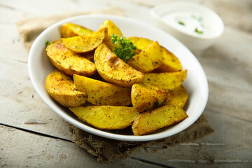 Roasted potato wedges with curry
