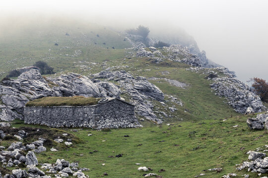 shelter in urkiola on mount anboto