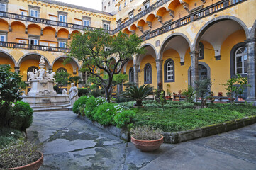 Napoli, Chiostro del Monastero di San Gregorio Armeno 