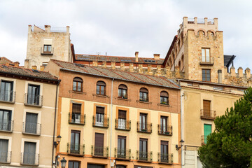 Fototapeta na wymiar Edificio o Building en la ciudad de Segovia, comunidad autonoma de Castilla Y Leon, pais de España o Spain
