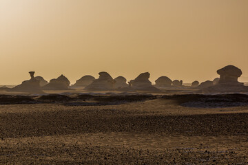 Fototapeta na wymiar Rock formations of the White Desert, Egypt