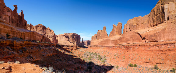 Panoramic view of Park Avenue in Arches National Park