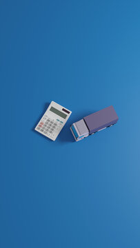 平面上に置かれたトラックのおもちゃと電卓のCGによるフォトリアルなイラスト