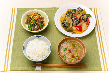 家庭料理　バランスの取れた献立　日本