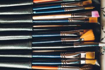 types of stained oil brushes