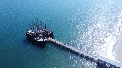 Barco pirata foto aerea