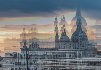 Fototapeta na wymiar Basilika Santa Maria della Salute in Venedig im Abendlicht - Mehrfacheblichtung - multi exposure