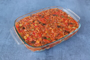Ratatouille-Auflauf. Gemüseauflauf meditteran.