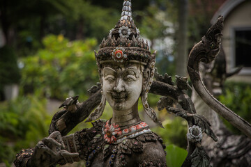 Escultura de Kinnaree en el Museo Erawan, Bangkok