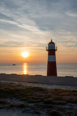 Leuchtturm bei Sonnenuntergang in Westkapelle