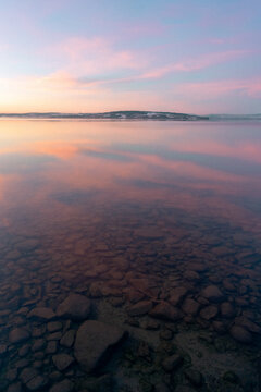 By the shores of Lake Mj&oslash;sa a winter evening.