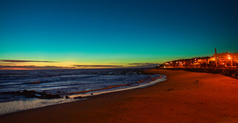 Fototapeta na wymiar Sonnenuntergang am Strand von Figueira da Foz, Portugal