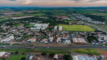 Fototapeta na wymiar Vista aérea da rodovia BR050, em Uberaba, vista d eum trevo a 500mts de altura