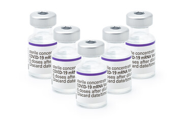 新型コロナウイルスワクチンのイメージ_複数のバイアル瓶