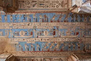 Obraz premium The Stunning Ceiling Art of Egypt's Dendera Temple
