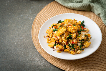 stir-fried egg with Thai basil and chilli