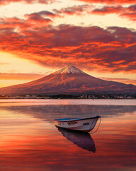 Sunset at Mount Fuji, Japan - obrazy, fototapety, plakaty