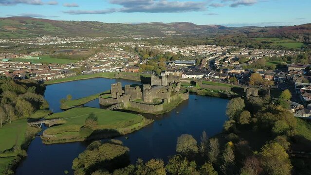 Caerphilly Castle, Castell Caerffili, medieval castle dominating the centre of town, Caerphilly, Glamorgan, Wales, United Kingdom