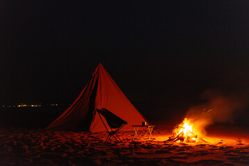 焚き火とテント