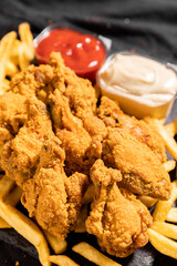 food, chicken, fried, meat, meal, dinner, dish, plate, snack, sauce, lunch, delicious, appetizer, cooked, white, wings, crispy, fish, grilled, healthy, tasty, shrimp, fresh, chicken, fast food
