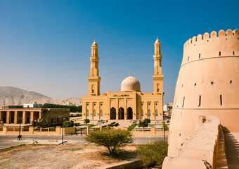 Bukha, Musandam, Oman: The Bukha Mosque seen from the Bukha Castle - obrazy, fototapety, plakaty