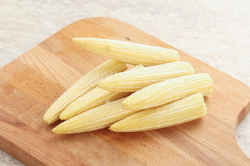 Raw natural organic baby corn