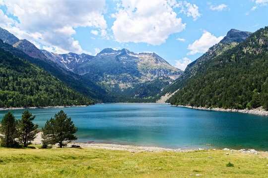 oredon lake in summer france