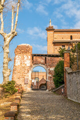 the ancient path that leads to the Collegiate Church of Castiglione Olona