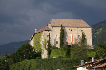 Obraz premium Schloss Schenna