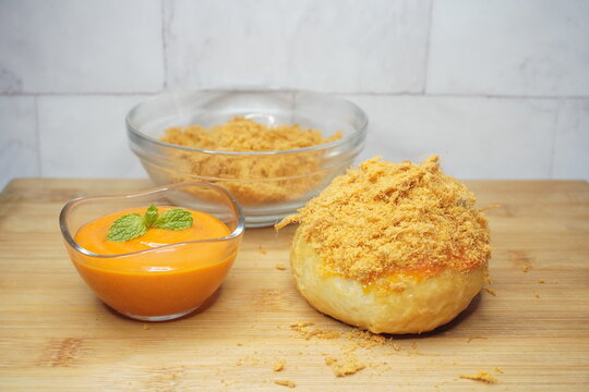 Chicken Floss Bun