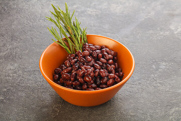 Vegan cuisine - black kidney in the bowl