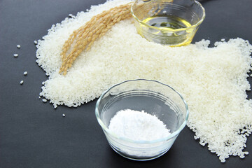 米粉（お米の小麦粉）と米油と米と稲穂