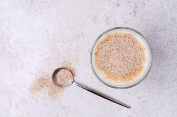 Brown psyllium with yogurt