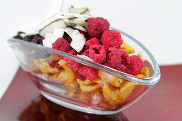 Freeze-dried fruit, raspberries,blueberries,mango chips and coconut