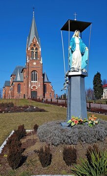 Laszki -  Kościół parafialny pw. św. Zofii i św. Szczepana