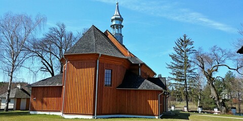 Łosieniec Kościół parafialny pw. Opieki św. Józefa Oblumieńca