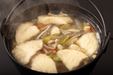 《青森県・八戸》せんべい汁